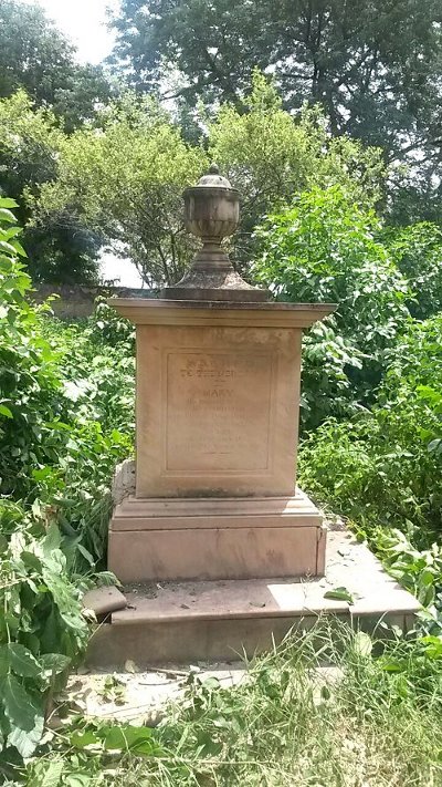 The grave of Mary Shepherd in Agra / Photographer / Copyright: Gina Patczowsky